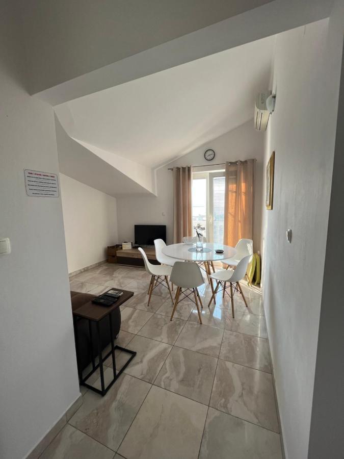 Apartments Goga Vodice Buitenkant foto